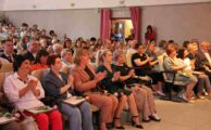 К Дню социального работника в регионе наградили работников системы социальной защиты населения