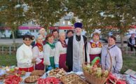Серебряные волонтеры присоединились к празднованию Яблочного Спаса