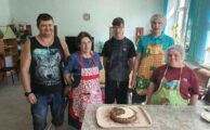 «Международный триумвират: День шахмат, торта и Луны»