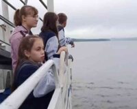 подростки на корабле_09